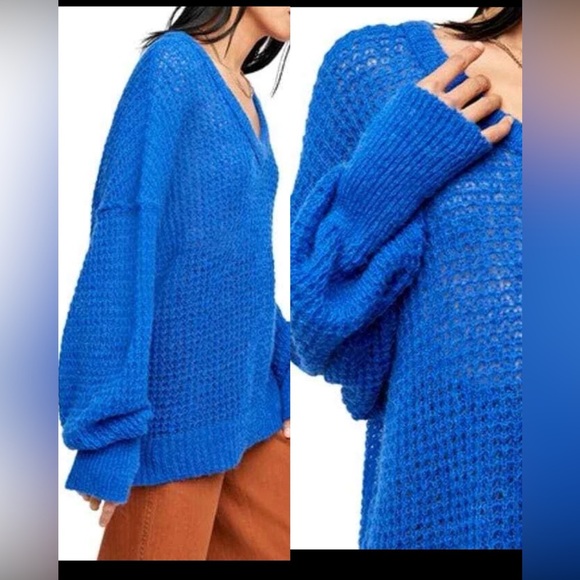 Free People Sweaters - Free People Lightweight KnIt V-Neck In Parrot Blue , size S